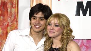 lizzie mcguire have sex - Hilary Duff Thinks Lizzie McGuire Would Be Mad to See Paolo in the Reboot