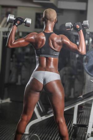 Bald Muscular Women Porn - Bald muscle woman. model, teacher, domina | Haircut, headshave and bald  fetish blog