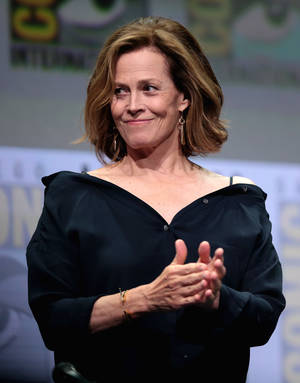 Ali Moore Porn Queen - Sigourney Weaver