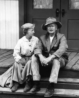 Irene Ryan Porn - The Beverly Hillbillies -Granny (Irene Ryan) and Jed Clampett (Buddy Ebson)