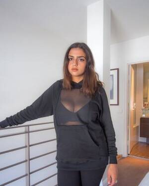 naked desi nri - Indian Nri Porn Pics - PICTOA