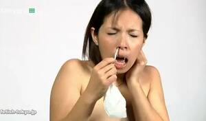 japanese fetish girl - Japanese girl playing with nose to get snot - ThisVid.com