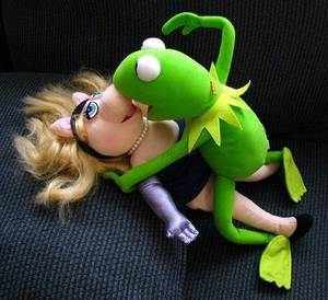 Miss Piggy Puppet Porn - Puppet Porn
