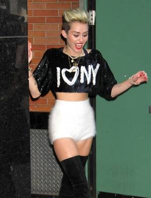 Miley Cyrus Diaper Porn - Miley Wearing Diapers