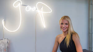 Hd Porn Gwyneth Paltrow - Gwyneth Paltrow imparts anal sex tips