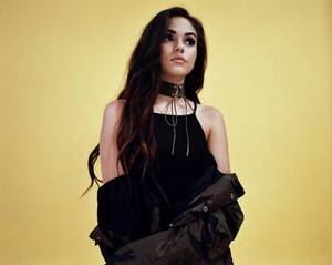 Maggie Grace Fucking - Maggie Lindemann's 'Pretty Girl' Video is an Ode to Complex, Queer Women