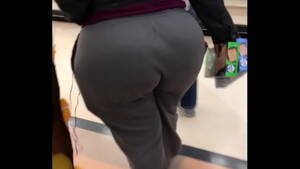 booty walking - big booty walking - XVIDEOS.COM