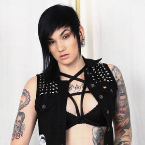 Duct Tape Emo Porn - Ws Celebrity Sex Tape: Queen porn producer and performer Nikki Hearts Fir.