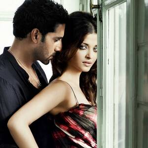 indian aishwarya rai sex - Abhishek & Aishwarya Rai Bachchan's Guide to a Happy Married Life - Vogue  India | Vogue India