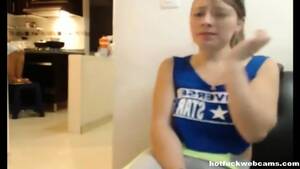 girl caught..by mom. - Webcam Model Got Caught By Mom - EPORNER