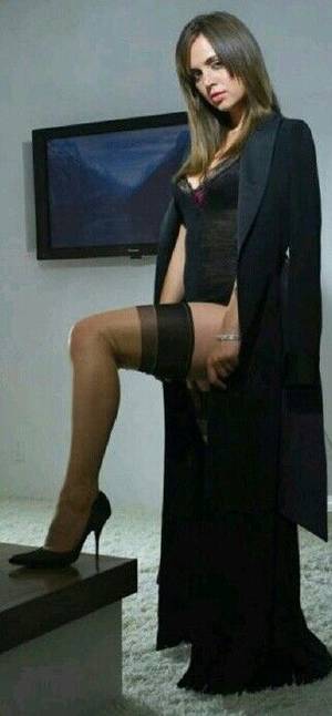 Eliza Dushku Porn Captions - Eliza Dushku is an American actress known for Buffy the Vampire Slayer,  Angel, Tru Calling, Dollhousey, Bring It On and Jay and Silent Bob Strike  Back.