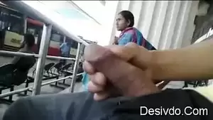 bus flash - Dick Flash In Bus Stand indian tube porno on Bestsexxxporn.com