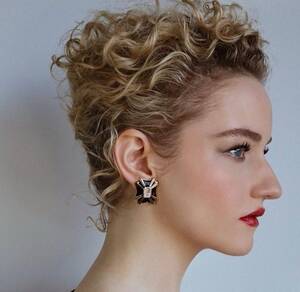 Lily Collins Anal - Lily Collins - 3-Hues