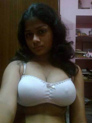 big boob desi sex - Big Boobs Desi Girl Taking Selfie With Clean Pussy | Tubekama Indian sex  Tube