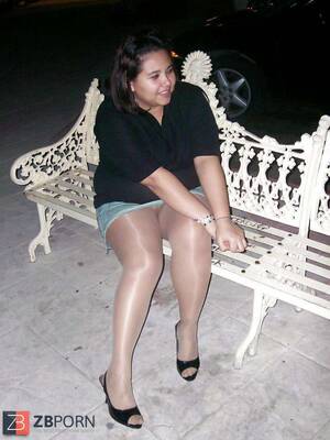 Mexican Nylon Porn - Mexican puta in tights - ZB Porn