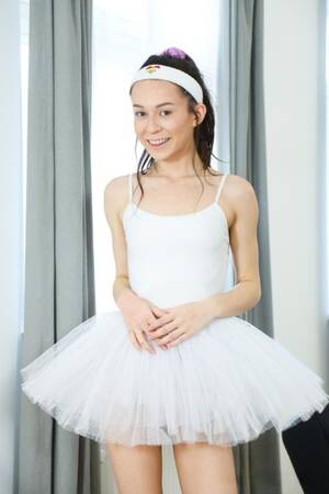 Girl Ballet Porn - Young Ballerina Porn Pics & Naked Photos - PornPics.com