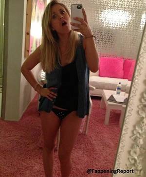 Kaley Cuoco Hairy Pussy - If you like this gallery and want to see more like this please click g+1