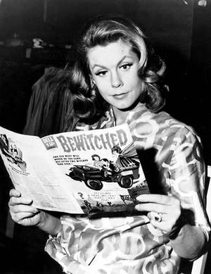 Elizabeth Montgomery Animated Porn - Elizabeth 'Samantha' Montgomery reading her â€œBewitchedâ€ comics.
