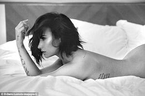 demi lovato nude porn - Demi Lovato wows during Florida gig after posing nude for Instagram shoot |  Daily Mail Online