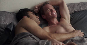 Gay Sleep Sex - The Stars of 'Uncoupled' Have Some Thoughts About the Show's 'Sexy Naked  Dating' - Netflix Tudum