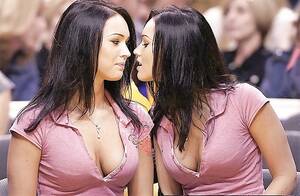 black twins kissing - Sexy twin Sisters - 525_1000 Porn Pic - EPORNER