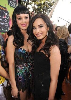 Katy Perry Lesbian Porn Demi Lovato - Katy Perry and Demetria Devonne \