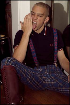 Gay Skinhead Porn - It looks like one of them gay skinhead porno men, uuuh.