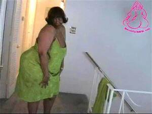 jiggly black granny - Watch SPARKLING LIME - Ebony Granny, Ssbbw, Big Booty Mature Porn -  SpankBang