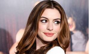 Anne Hathaway Dildo - Anne Hathaway: 'I'm much happier talking with people than I am flirting  with them' | Oscars 2011 | The Guardian