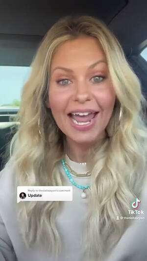 jodie sweetin lesbian xxx free - Candace Cameron Bure & Raven Symone on Lesbian Couple's Wedding Cake -  YouTube