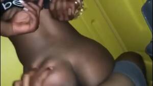 barbados black girls fucking hard - Barbados fun in bathroom - XNXX.COM