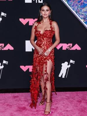 3d Lesbian Selena Gomez - Selena Gomez â€“ Janet Charlton's Hollywood, Celebrity Gossip and Rumors