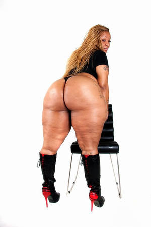 big black booty and legs - Big booty black girls, big fat ebony ass babes, phat booty shake and nude  black hotties.