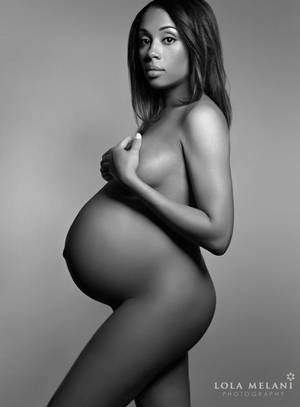 lovely pregnant nudes - Maternity Photography Idea I am doing a photo shoot like this at six months.
