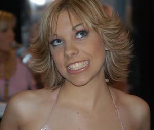 Aidan Layne Porn - File:Aidan Layne at 2005 AEE Friday 2.jpg