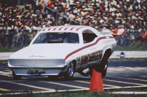Funny Car Porn - Vintage Drag Racing - Funny Car - RAMCHARGERS - Chute out and look at the  narrowed