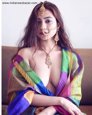 india pre nude - Half Nude Newly Married Indian Bride XXX HD Porn Pic