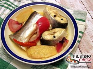 Filippinska - Paksiw na Isda is fish cooked in vinegar and other few ingredients. COOK  IT: Filippinska ...