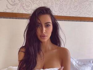 kim kardashian blonde nude lesbian - Kim Kardashian poses nude in bed for scorching snap as she escapes to Rome  - Daily Star