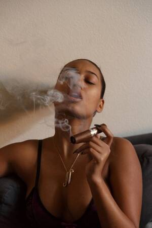 naked black people smoking - Ebony Smoking Porn Pics & Naked Photos - PornPics.com