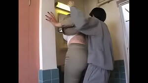 asian doctor bath - Busty Asian in bathroom by short guy - XNXX.COM