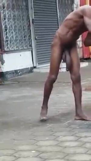 Naked Daddy Porn - Overly Hung Naked Daddy - ThisVid.com