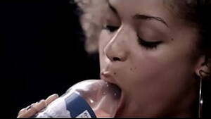 Antonia Thomas Sex Scene - Alisha. Smack My Bitch Up. - XVIDEOS.COM