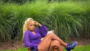 Mary J. Blige Porn - Mary J. Blige writes for survivors, those who want to survive - Los Angeles  Times