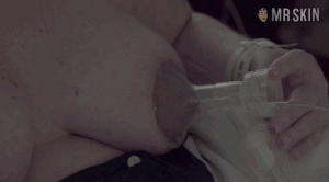 Amy Schumers Porn Scene Gif - Amy Schumer's Pregnancy Nudes And Morena Baccarin's Beaver - Fleshbot