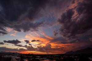 Move Up Porn - I was set up for some lightning that was trying to move into the area. That  didn't happen, but I grabbed a little cloud porn instead. : r/CLOUDS