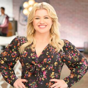 Kelly Clarkson Xxx Porn - Kelly Clarkson's Candid Moments Prove She Really Is American Idol