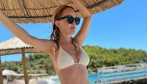 heather graham topless beach - Heather Graham - The Nip Slip