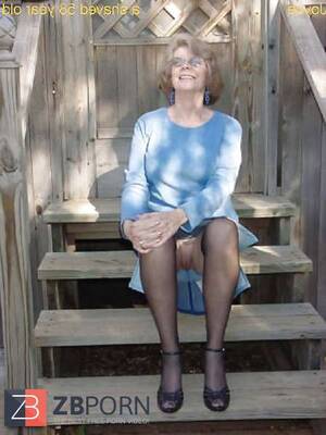 granny upskirt video - Mature Granny Upskirt - ZB Porn