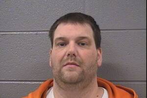 Forced Family Porn - Child porn charges for man who forced girl to get nude photos of friends -  Chicago Sun-Times